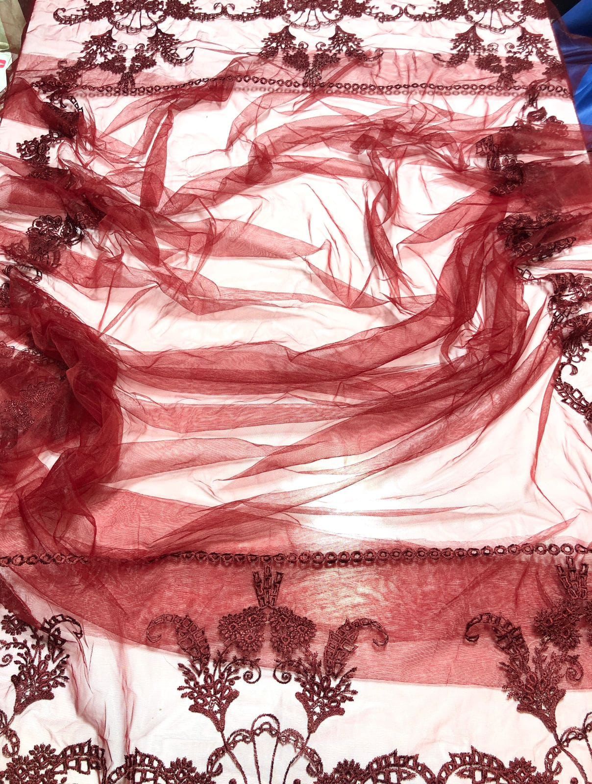 QALAMKAR (PREMIUM LAWN) SHIRT: 80/80 Lawn DUPATTA: Khaadi Net TROUSER: 80/80 Lawn