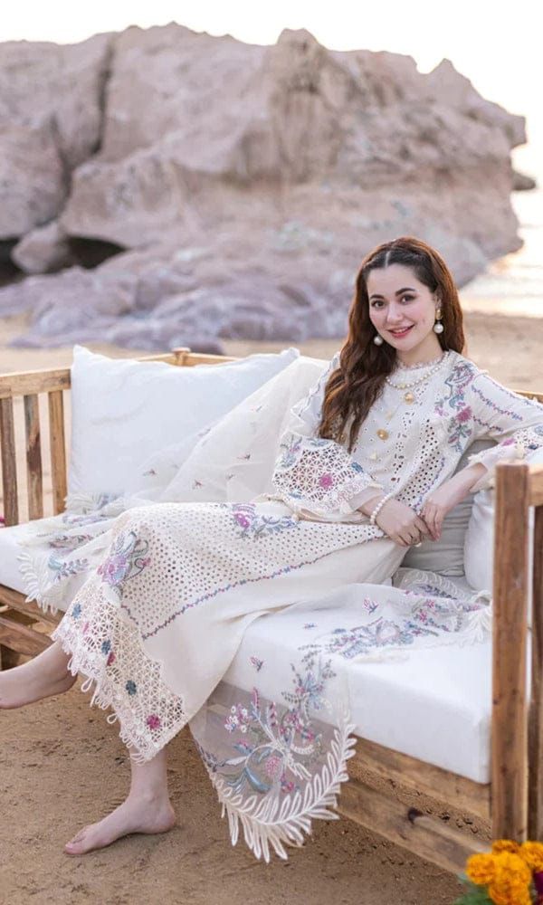 Brand Name QALAMKAR (PREMIUM LAWN)  SHIRT:  80/80Lawn  DUPATTA:  Khadi Net TROUSER: 80/80Lawn